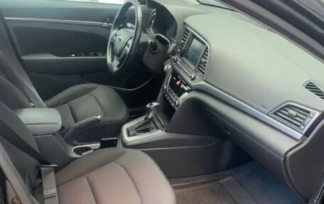 Hyundai Elantra VI рестайлинг, 2018 год, 1 650 000 рублей, 8 фотография