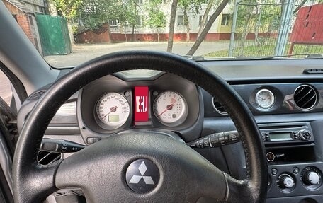 Mitsubishi Outlander III рестайлинг 3, 2006 год, 525 000 рублей, 6 фотография