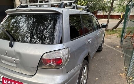 Mitsubishi Outlander III рестайлинг 3, 2006 год, 525 000 рублей, 3 фотография