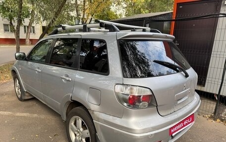 Mitsubishi Outlander III рестайлинг 3, 2006 год, 525 000 рублей, 4 фотография