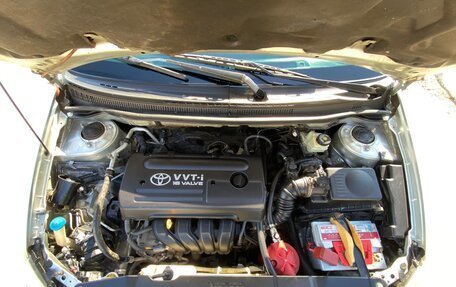 Toyota Corolla, 2005 год, 665 000 рублей, 3 фотография