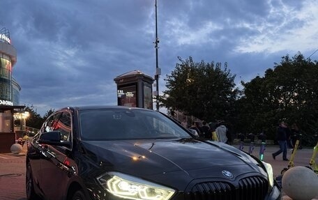 BMW 1 серия, 2021 год, 3 100 000 рублей, 3 фотография