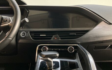 Geely Tugella FY11, 2022 год, 2 597 000 рублей, 12 фотография
