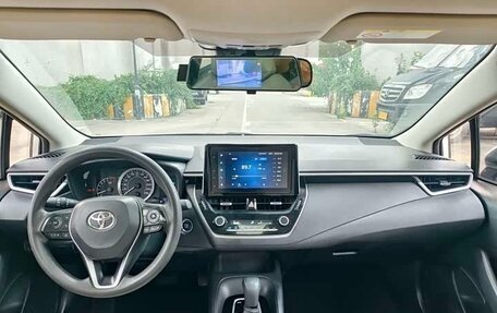 Toyota Corolla, 2021 год, 1 370 000 рублей, 10 фотография