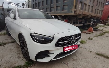Mercedes-Benz E-Класс, 2021 год, 4 365 080 рублей, 2 фотография
