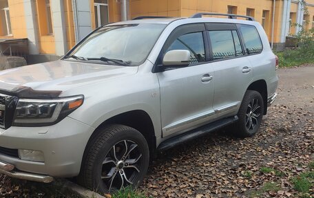 Toyota Land Cruiser 200, 2010 год, 3 000 000 рублей, 5 фотография