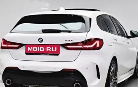 BMW 1 серия, 2024 год, 3 450 000 рублей, 3 фотография