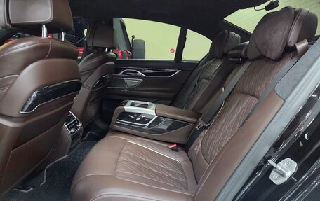 BMW 7 серия, 2022 год, 5 830 888 рублей, 15 фотография