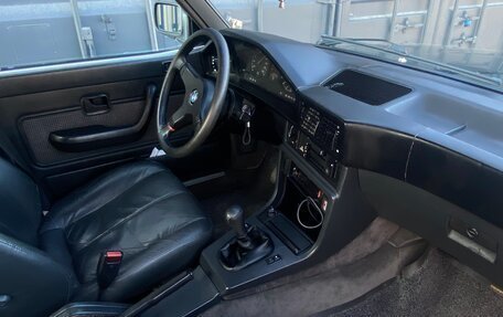 BMW 5 серия, 1986 год, 320 000 рублей, 6 фотография