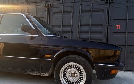 BMW 5 серия, 1986 год, 320 000 рублей, 13 фотография