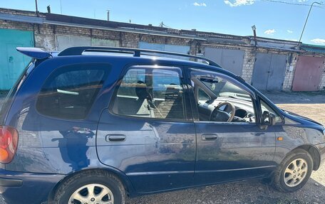 Toyota Corolla Spacio II, 1997 год, 450 000 рублей, 2 фотография