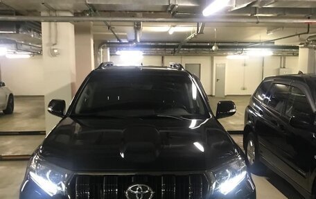 Toyota Land Cruiser Prado 150 рестайлинг 2, 2021 год, 5 800 000 рублей, 4 фотография