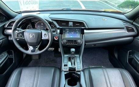 Honda Civic IX, 2021 год, 1 340 000 рублей, 8 фотография