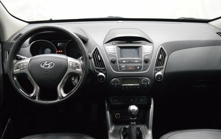 Hyundai ix35 I рестайлинг, 2014 год, 953 000 рублей, 14 фотография
