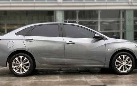 Chevrolet Monza, 2022 год, 1 350 001 рублей, 6 фотография
