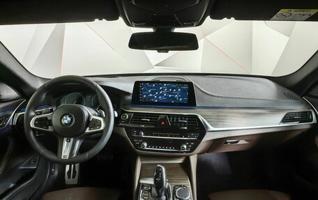 BMW 5 серия, 2018 год, 4 100 000 рублей, 9 фотография