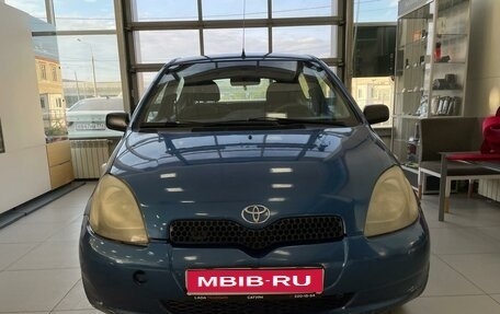 Toyota Yaris I рестайлинг, 2001 год, 199 000 рублей, 1 фотография