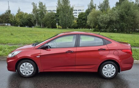 Hyundai Solaris II рестайлинг, 2012 год, 580 000 рублей, 3 фотография