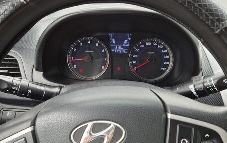 Hyundai Solaris II рестайлинг, 2012 год, 580 000 рублей, 6 фотография