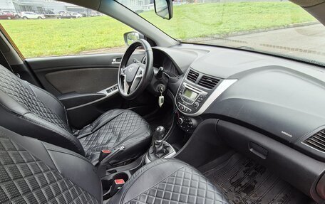 Hyundai Solaris II рестайлинг, 2012 год, 580 000 рублей, 13 фотография