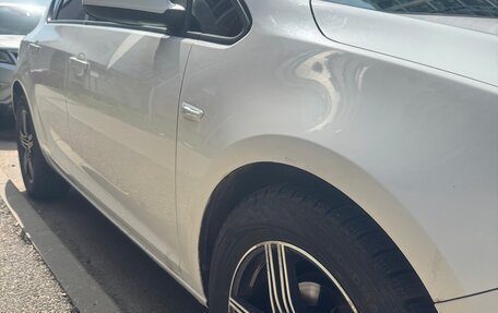 Opel Astra J, 2011 год, 600 000 рублей, 8 фотография