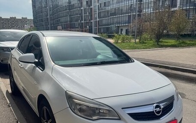 Opel Astra J, 2011 год, 600 000 рублей, 1 фотография