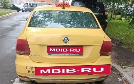Volkswagen Polo VI (EU Market), 2018 год, 435 000 рублей, 1 фотография