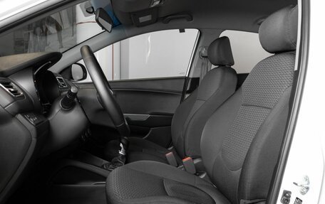KIA Rio III рестайлинг, 2017 год, 929 900 рублей, 13 фотография