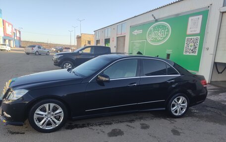 Mercedes-Benz E-Класс, 2012 год, 1 175 000 рублей, 3 фотография