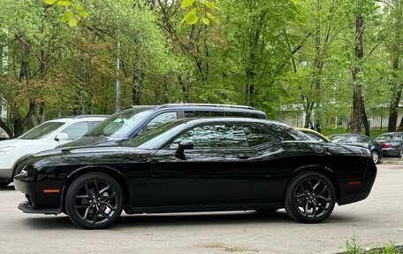 Dodge Challenger III рестайлинг 2, 2022 год, 5 000 000 рублей, 14 фотография