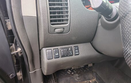 Nissan Pathfinder, 2006 год, 800 000 рублей, 10 фотография