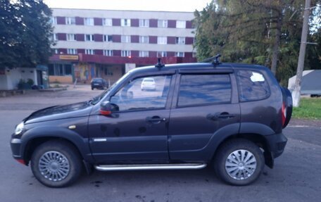 Chevrolet Niva I рестайлинг, 2013 год, 290 000 рублей, 2 фотография