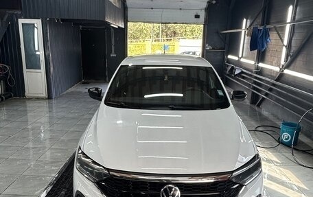 Volkswagen Polo VI (EU Market), 2021 год, 1 850 000 рублей, 1 фотография