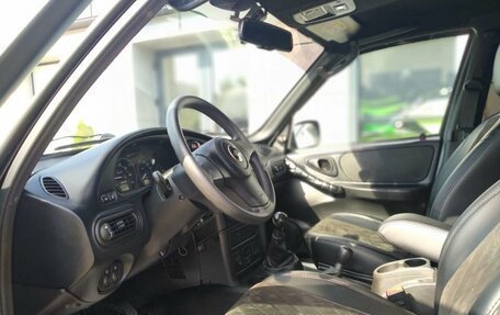 Chevrolet Niva I рестайлинг, 2018 год, 710 000 рублей, 9 фотография