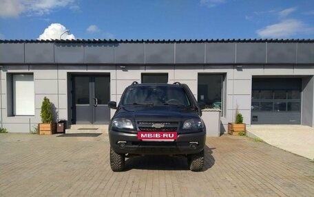 Chevrolet Niva I рестайлинг, 2018 год, 710 000 рублей, 2 фотография