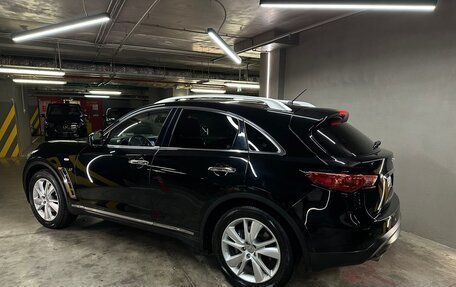 Infiniti QX70, 2017 год, 3 850 000 рублей, 4 фотография