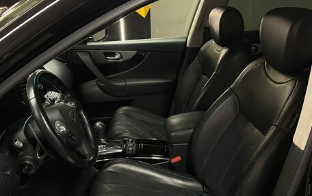 Infiniti QX70, 2017 год, 3 850 000 рублей, 10 фотография