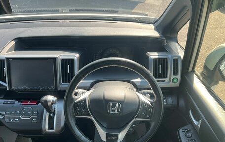 Honda Stepwgn IV, 2012 год, 1 899 000 рублей, 21 фотография