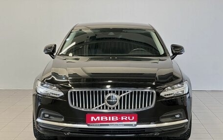 Volvo S90 II рестайлинг, 2021 год, 4 047 000 рублей, 2 фотография