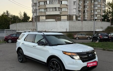 Ford Explorer VI, 2014 год, 1 990 000 рублей, 4 фотография
