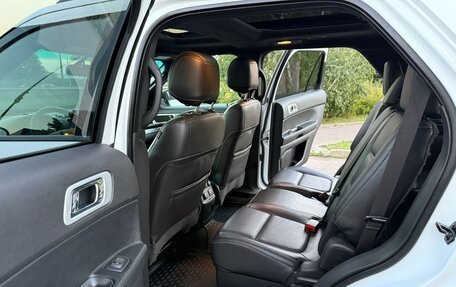 Ford Explorer VI, 2014 год, 1 990 000 рублей, 11 фотография
