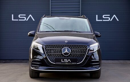 Mercedes-Benz V-Класс, 2025 год, 14 350 000 рублей, 2 фотография
