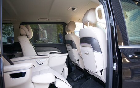 Mercedes-Benz V-Класс, 2025 год, 14 350 000 рублей, 31 фотография