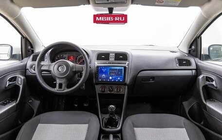 Volkswagen Polo VI (EU Market), 2013 год, 898 000 рублей, 14 фотография