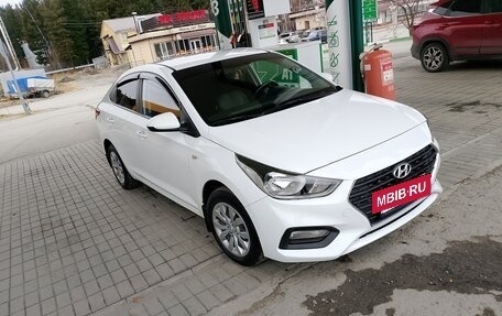 Hyundai Solaris II рестайлинг, 2017 год, 1 150 000 рублей, 3 фотография