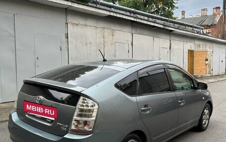 Toyota Prius, 2004 год, 395 000 рублей, 3 фотография