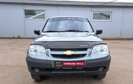 Chevrolet Niva I рестайлинг, 2017 год, 619 000 рублей, 2 фотография