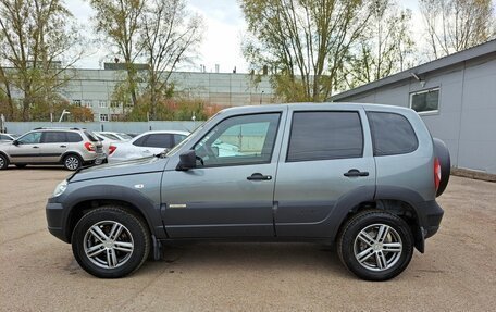 Chevrolet Niva I рестайлинг, 2017 год, 619 000 рублей, 8 фотография