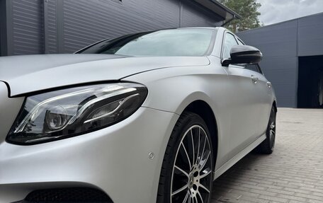 Mercedes-Benz E-Класс, 2019 год, 4 400 000 рублей, 12 фотография