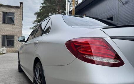 Mercedes-Benz E-Класс, 2019 год, 4 400 000 рублей, 13 фотография